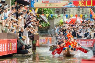 高效难阻失利！诺克斯9中7砍下19分7篮板2助攻&第三节11分